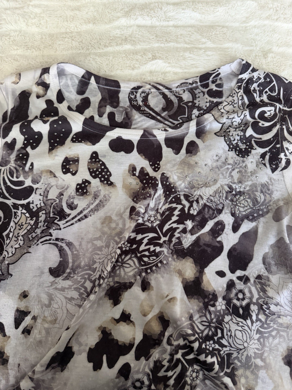 Style & Co. XL Gray/Black/White Animal Print Rhinestone Round Neck T-Shirt