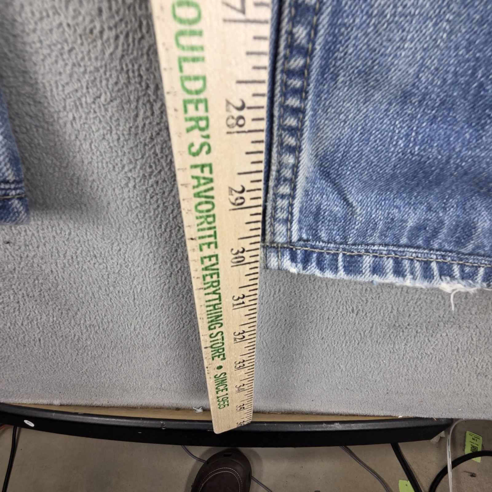 Diesel Jeans Mens 31×34 Blue Larkee Straight Distressed Button Fly 008XR