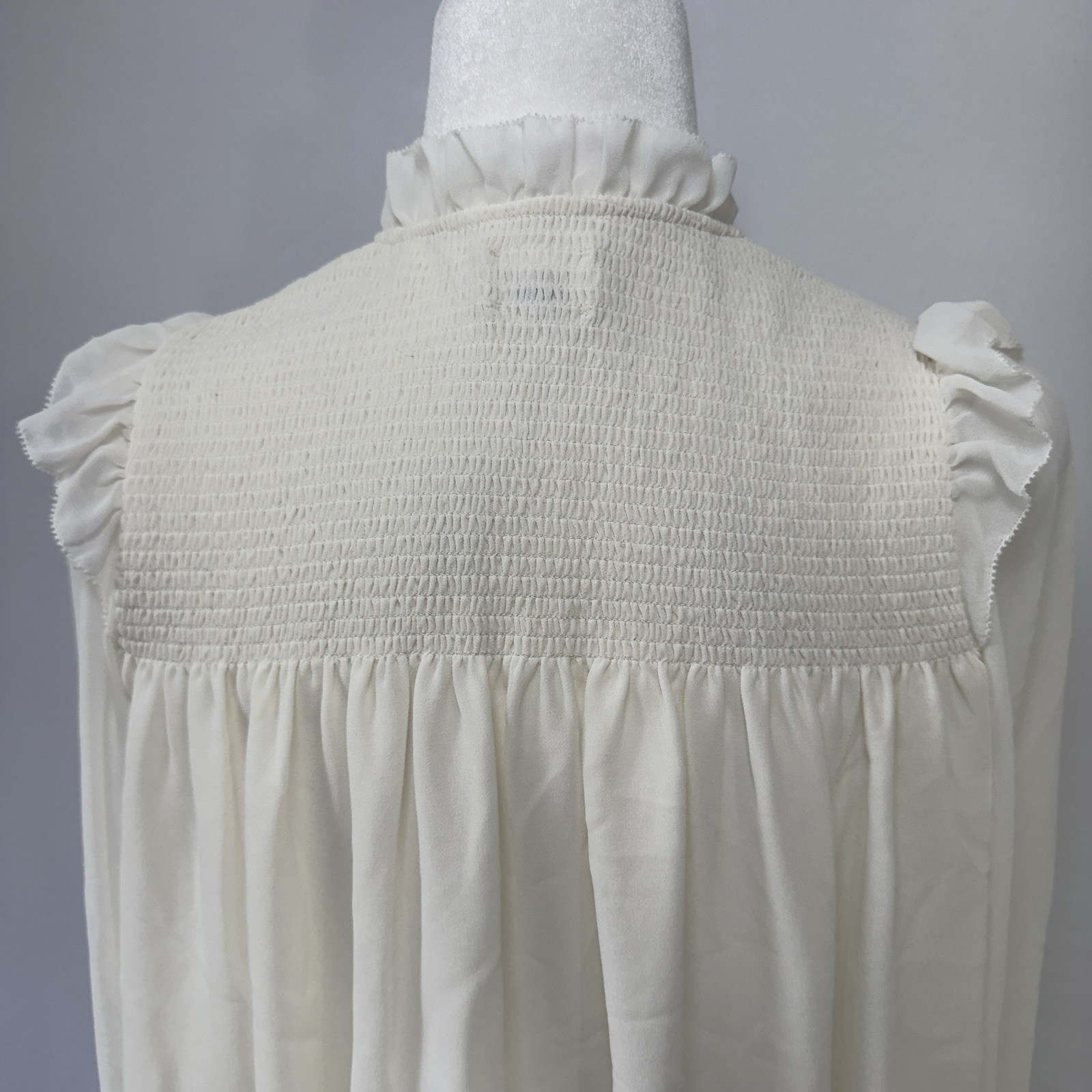 Wilfred Aritzia 2XS Ivory Smocked Ruffle Blouse Lace-Up Cottagecore Romantic