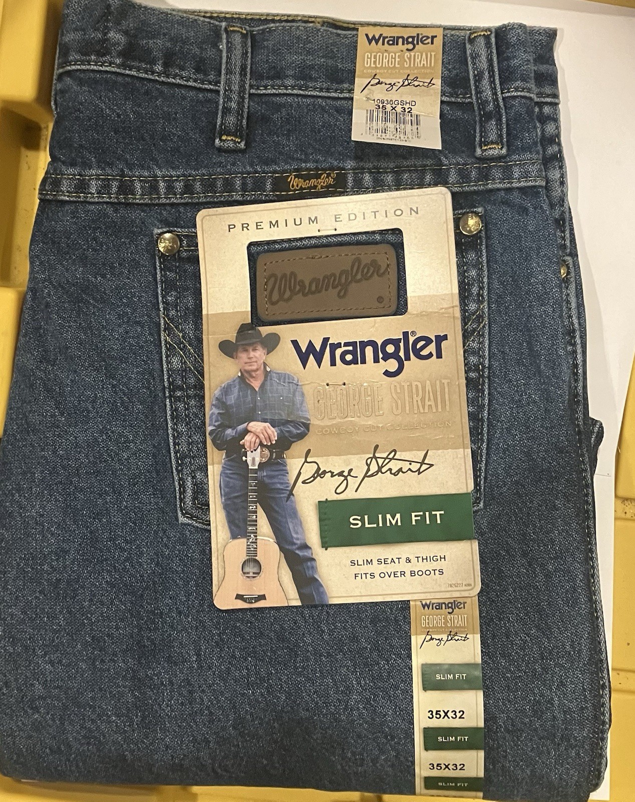 35×32 Wrangler George Strait Slim Fit