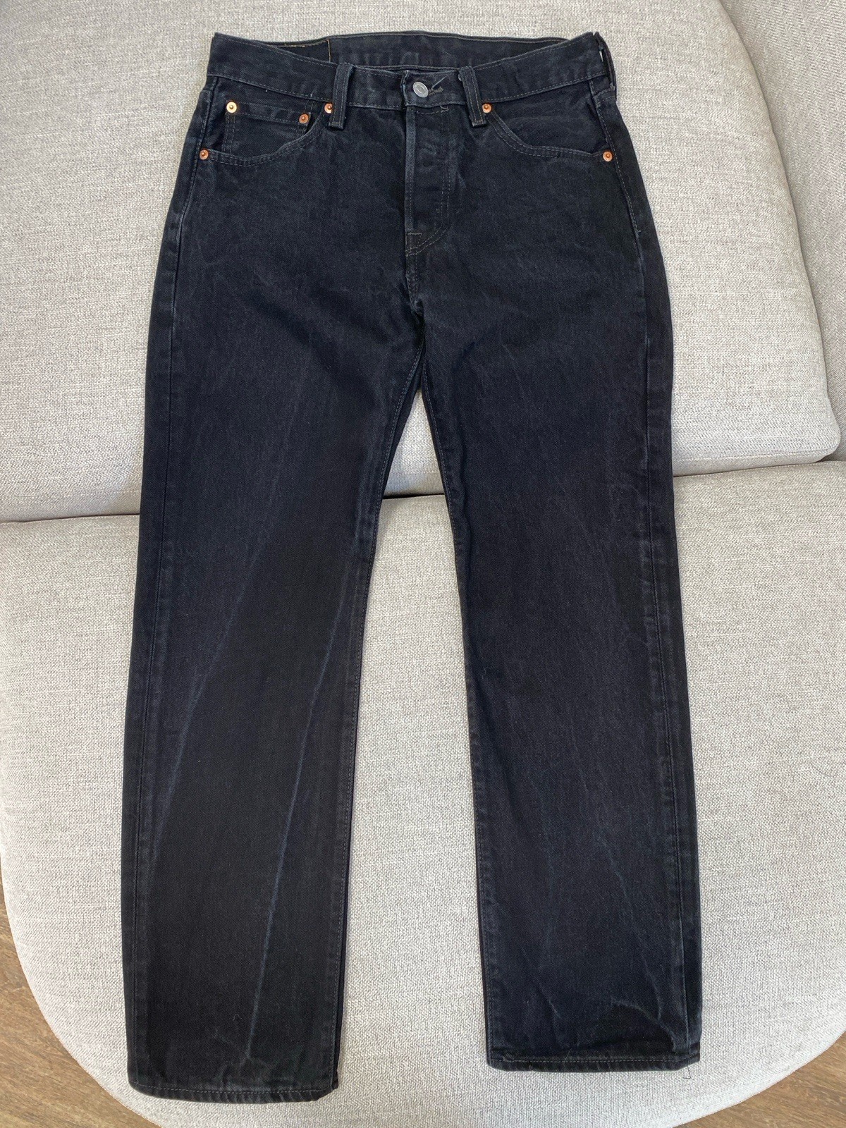 501 Levi’s 30×30 Men’s Black Faded Denim Button Fly Jeans