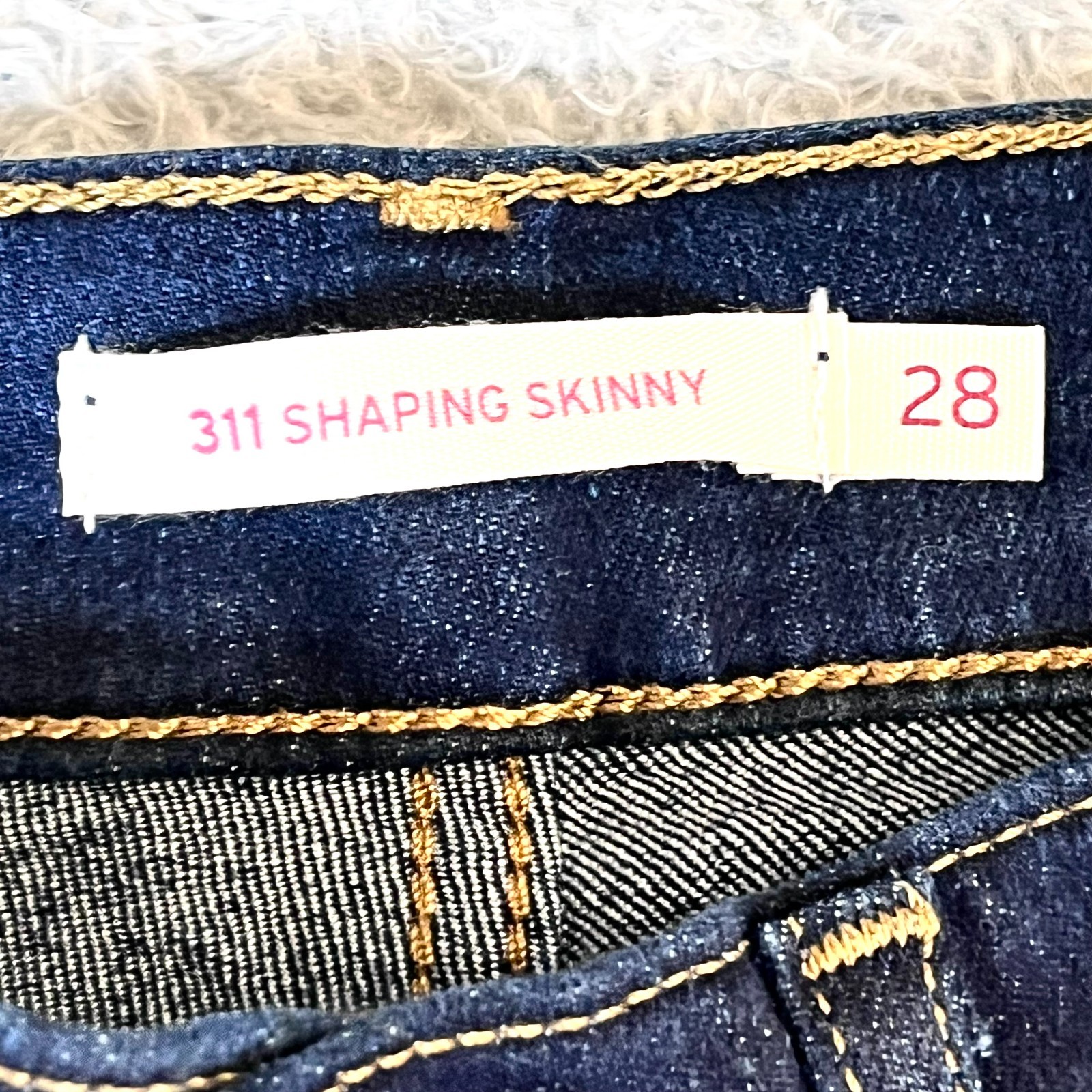 Levis Women’s 311 Blue Denim Mid-Rise Stellar Stretch Shaping Skinny Jeans: 28