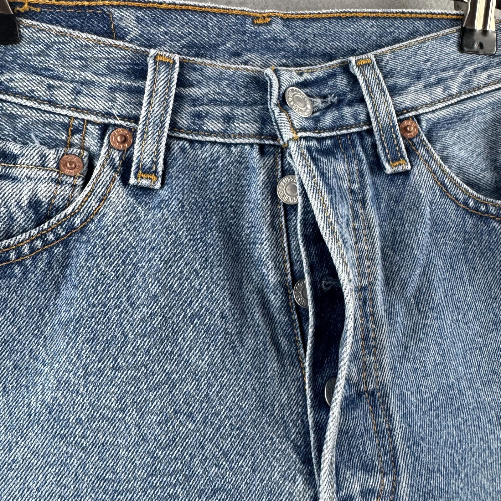Vintage Levis Jeans Mens 28×32 (Fits 27×31) 501 Straight Button Fly Y2K 2002