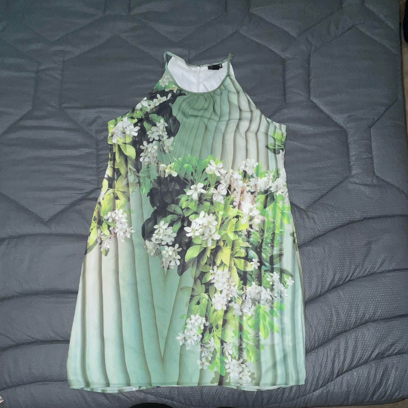 a.n.a Green Floral Halter Sleeveless Knee Length Polyester Zip Dress 10