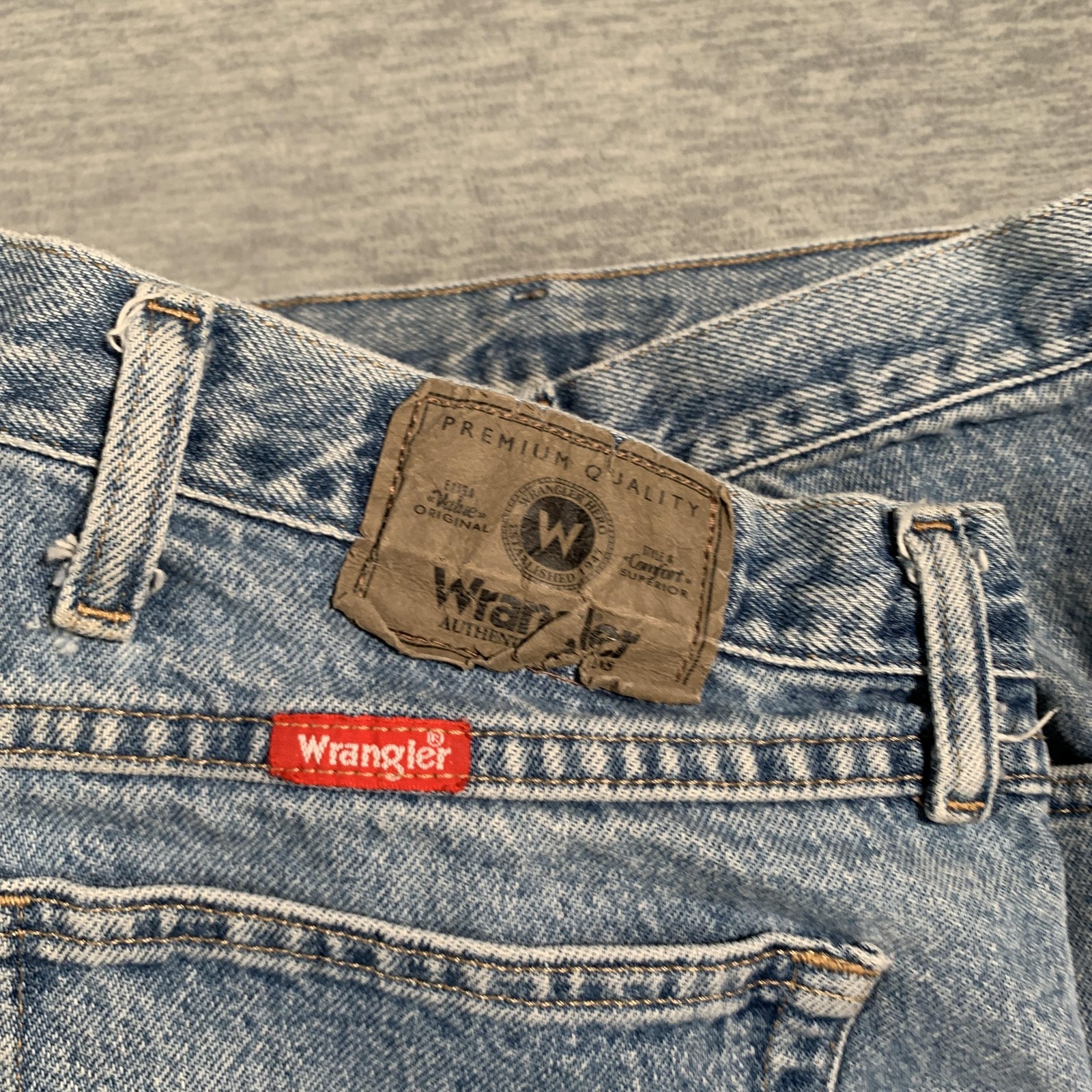 Wrangler Jeans Mens 46×29 Blue Straight Leg Regular Fit Denim 96501SW Cotton