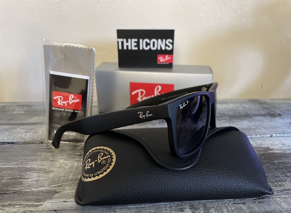 Ray-Ban Justin 4165 Sunglasses Matte Black Frame/Grey Gradient Polarized 54-16