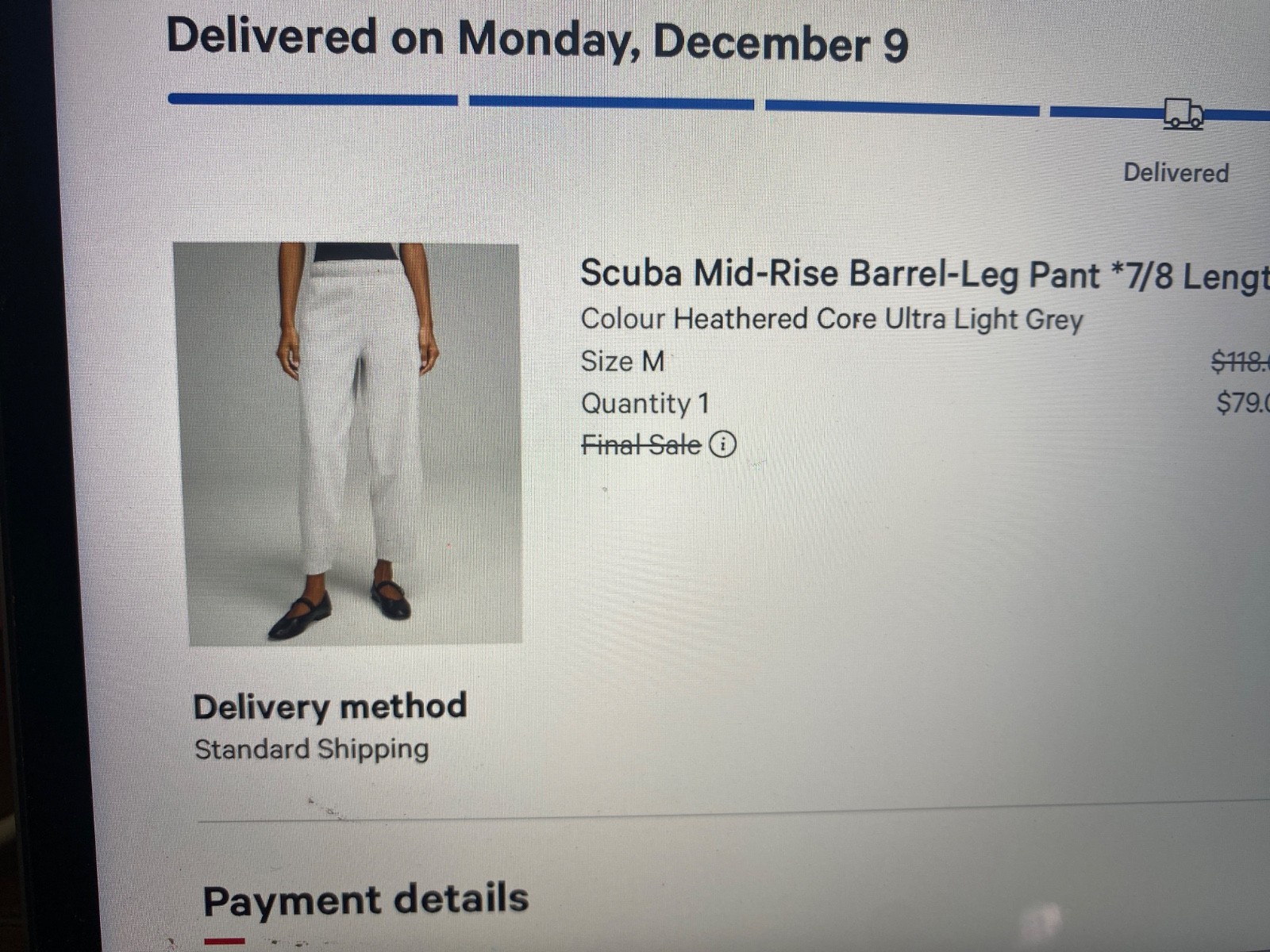 Lululemon Women’s Scuba Mid Rise Barrel Leg sz Med