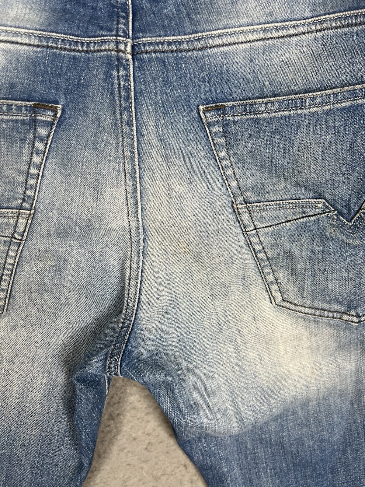 Diesel Jeans Mens 38×32 Blue Larkee Denim Pant Relaxed Light Wash
