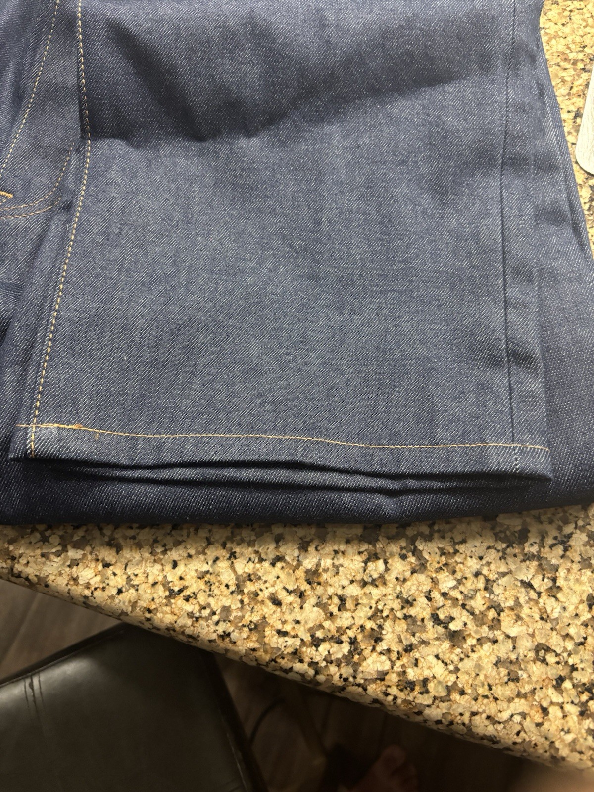 Levi’s 501 Men’s shrink to fit Blue Denim Straight Jeans (read description)