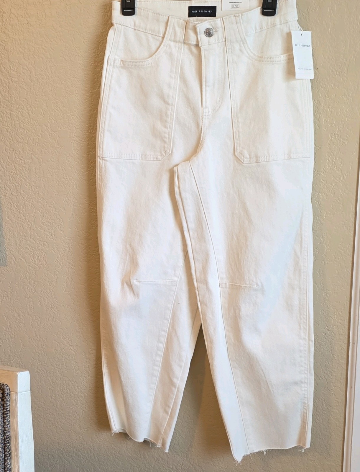 Free Assembly Women’s Carpenter Barrel Leg Pants, Cream, Pockets, Size 0