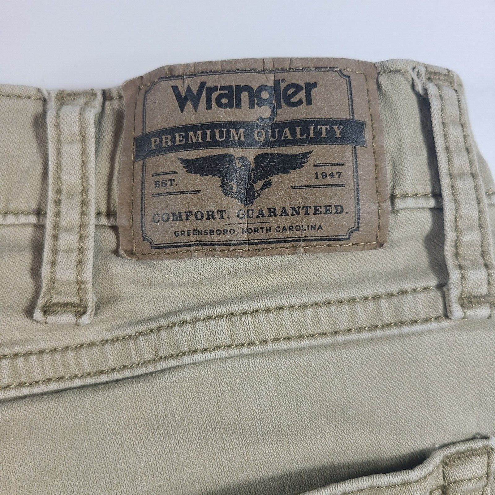 Wrangler Pants Mens 34×30 (32×29) Chino Straight Fit Premium Quality Tan