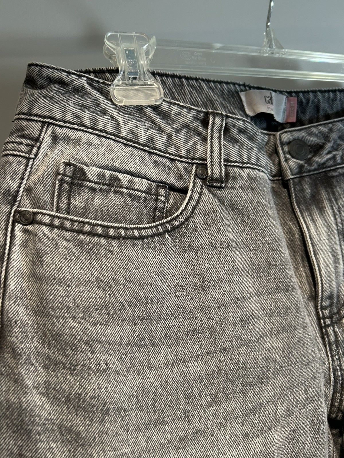 NWT CAbi 4329 100% Boyfriend Jeans Smoke Wash Size 6 Mid Rise Cotton