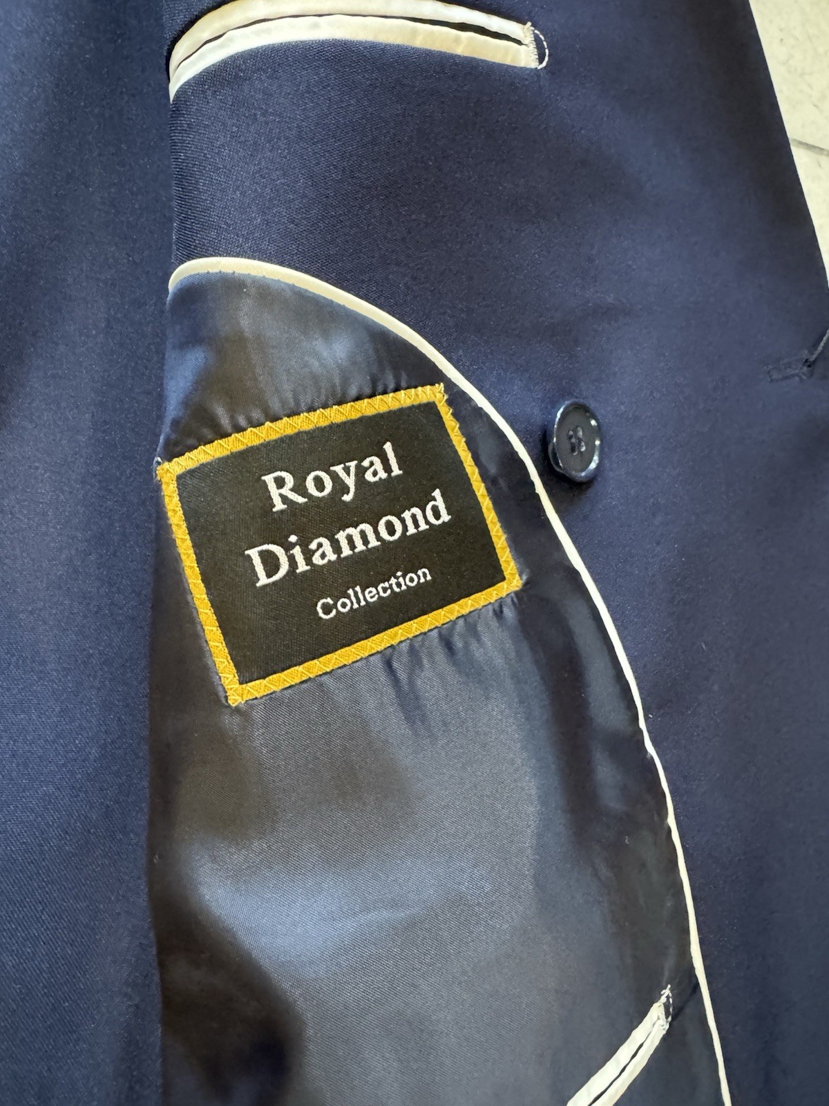 NWT ROYAL DIAMOND Men’s Blue Double Breasted Suit Size 46L