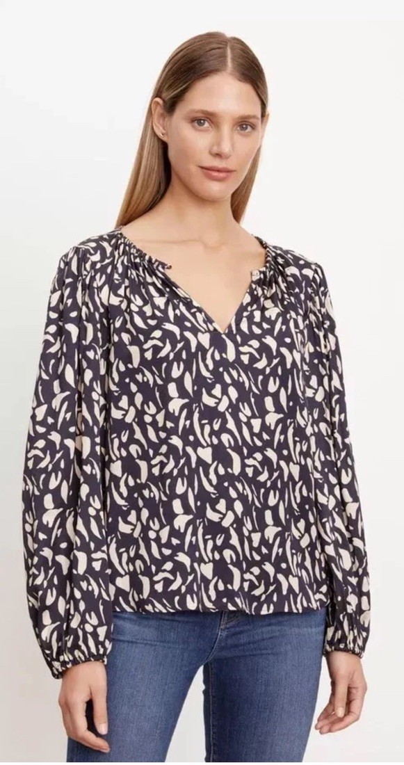 Velvet By Graham & Spencer Kade Blouse Abstract Print Peasant Blue Beige Small