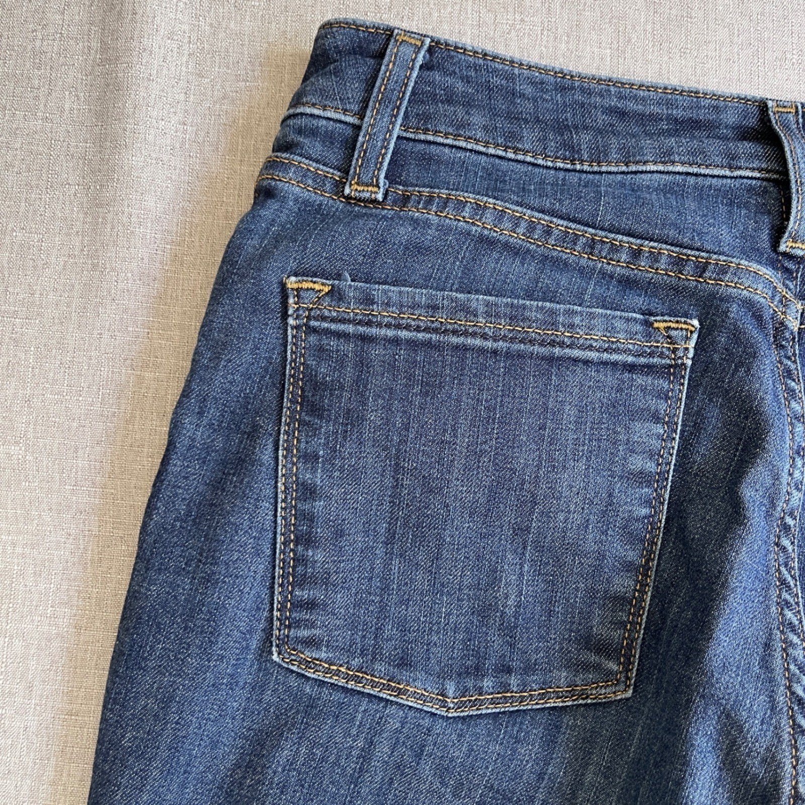 LL Bean True Shape High Rise Bootcut Classic Fit Jeans Women Size 4 Stonewashed