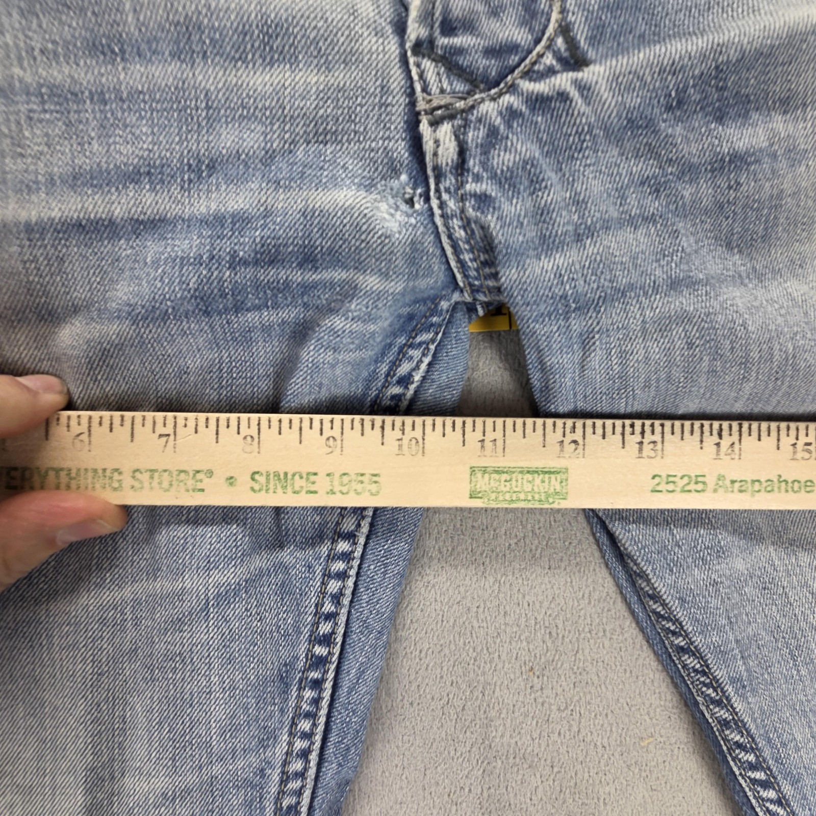 Diesel Jeans Mens 31×34 Blue Larkee Straight Distressed Button Fly 008XR