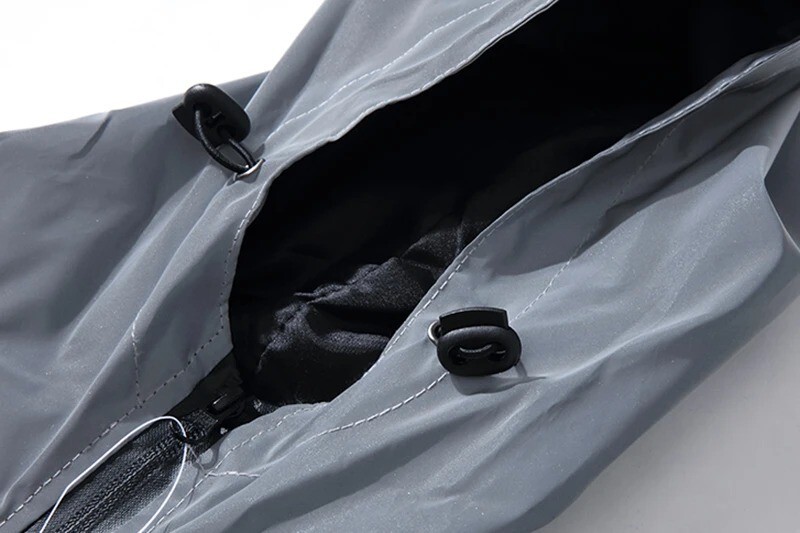 Reflective Windbreaker – Daily Wear, Night Runs, Rides & Color-Shifting