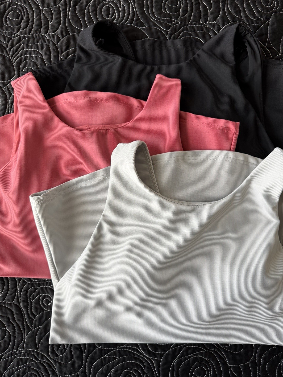 32 Degrees Cool Ribbed Tank Womens Medium Set Of 3 Built-in Bra Pink Black Grey