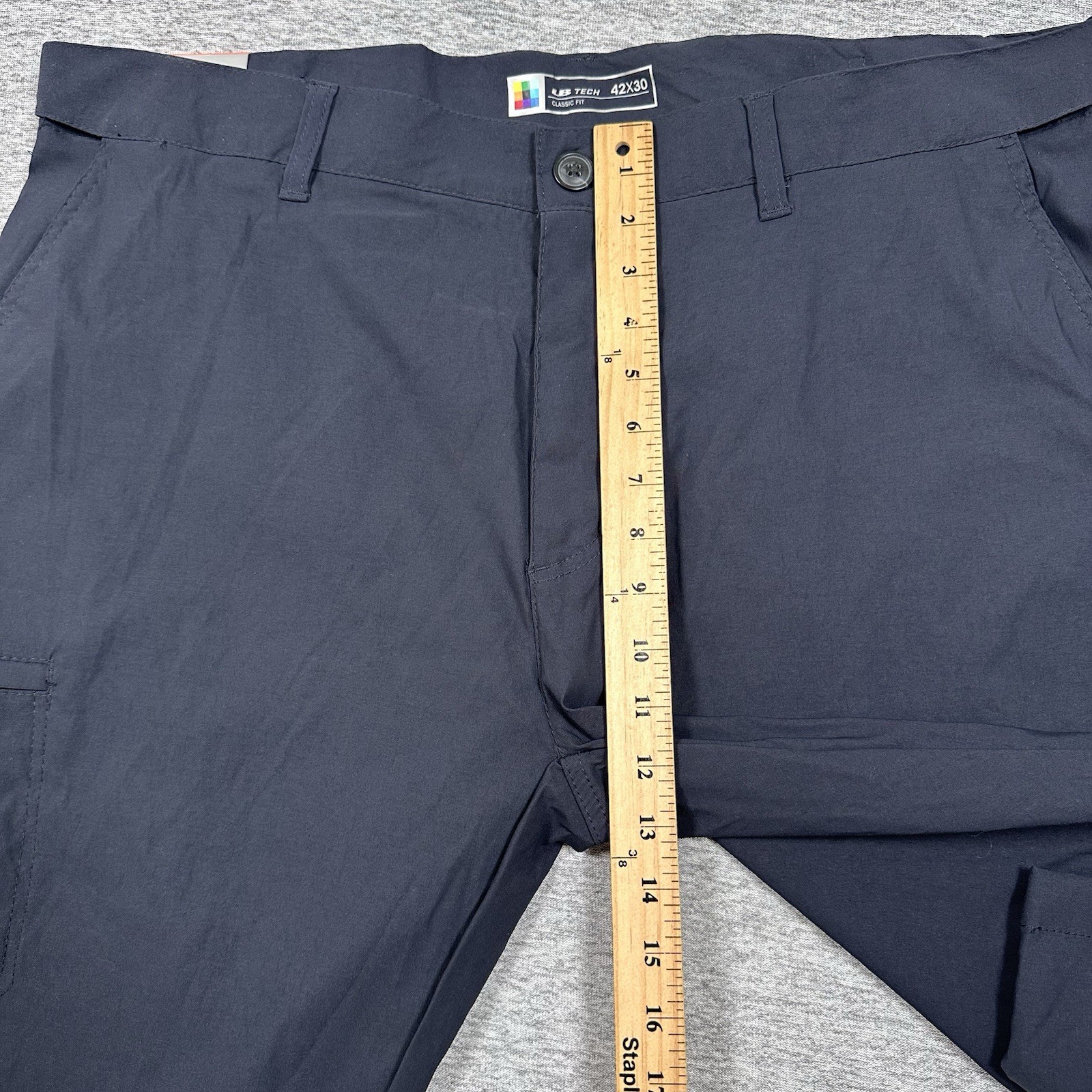 UB Tech Pants Mens Size 42×30 Blue Comfort Waist Chino Stretch UPF 50 Travel NEW