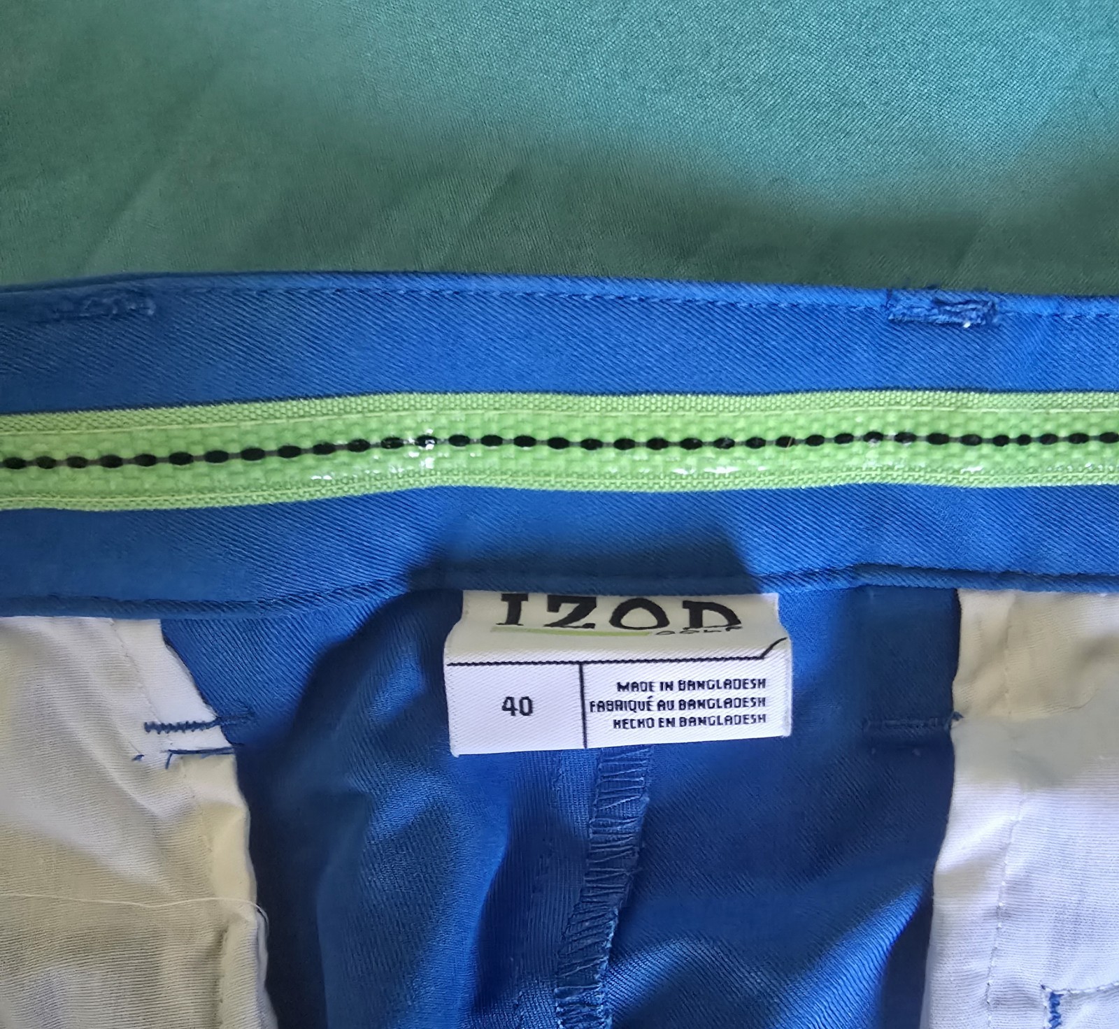 Izod Mens Golf Shorts NWOT Size 40 Blue Flat Front Quick Dry