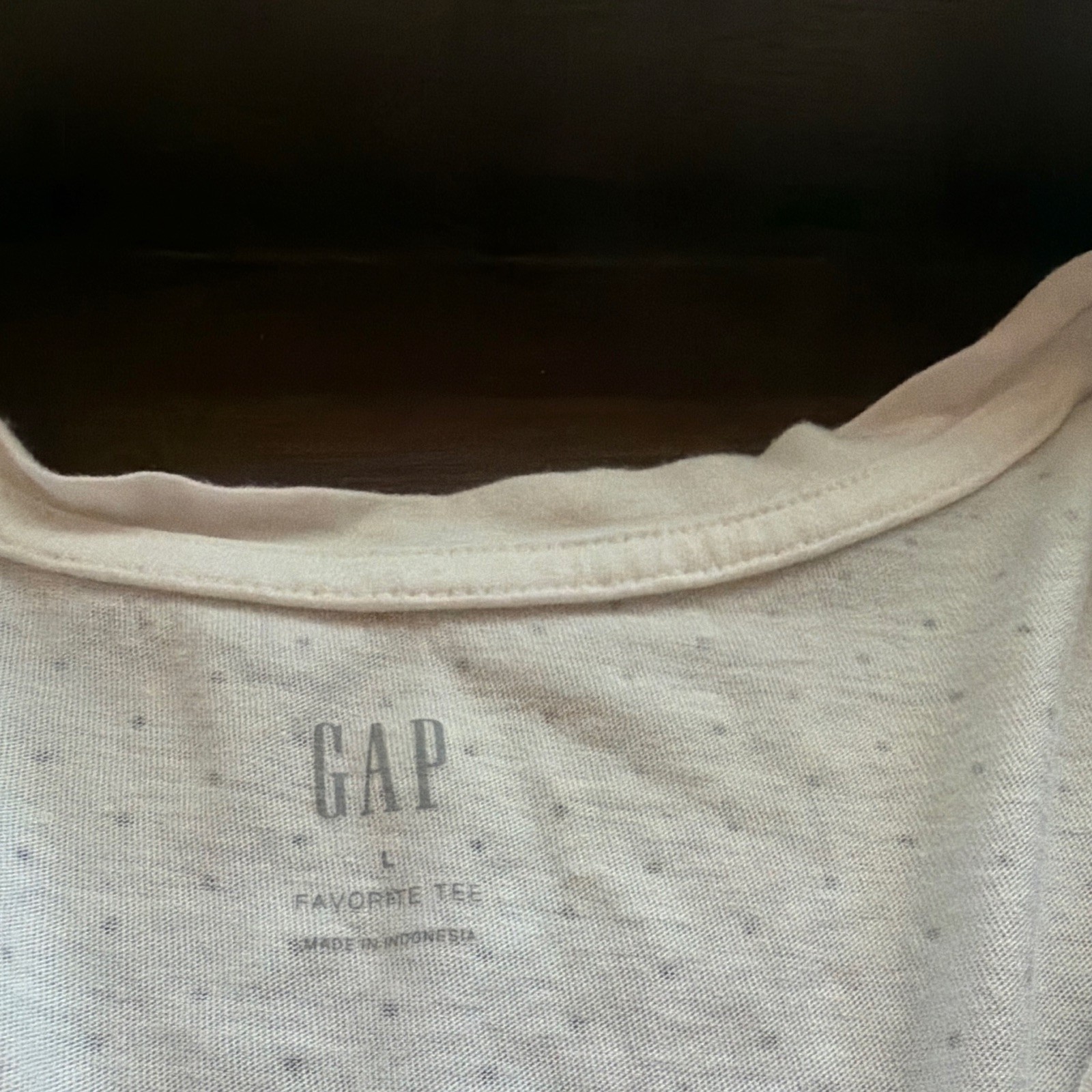 GAP Women’s Maternity L White Blue Polka Dot V-Neck Short Sleeve Knit Tee