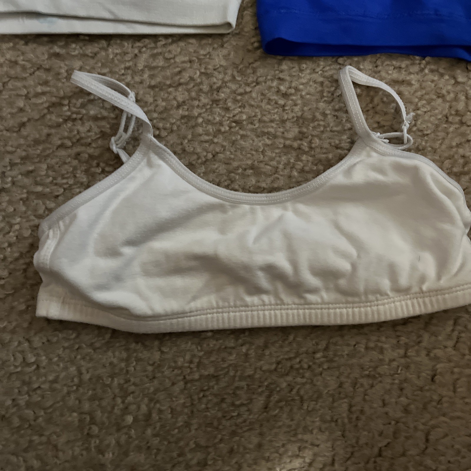 Girls Starter Bra Medium Bundle-5 count: Hanes, Old Navy, Assorted