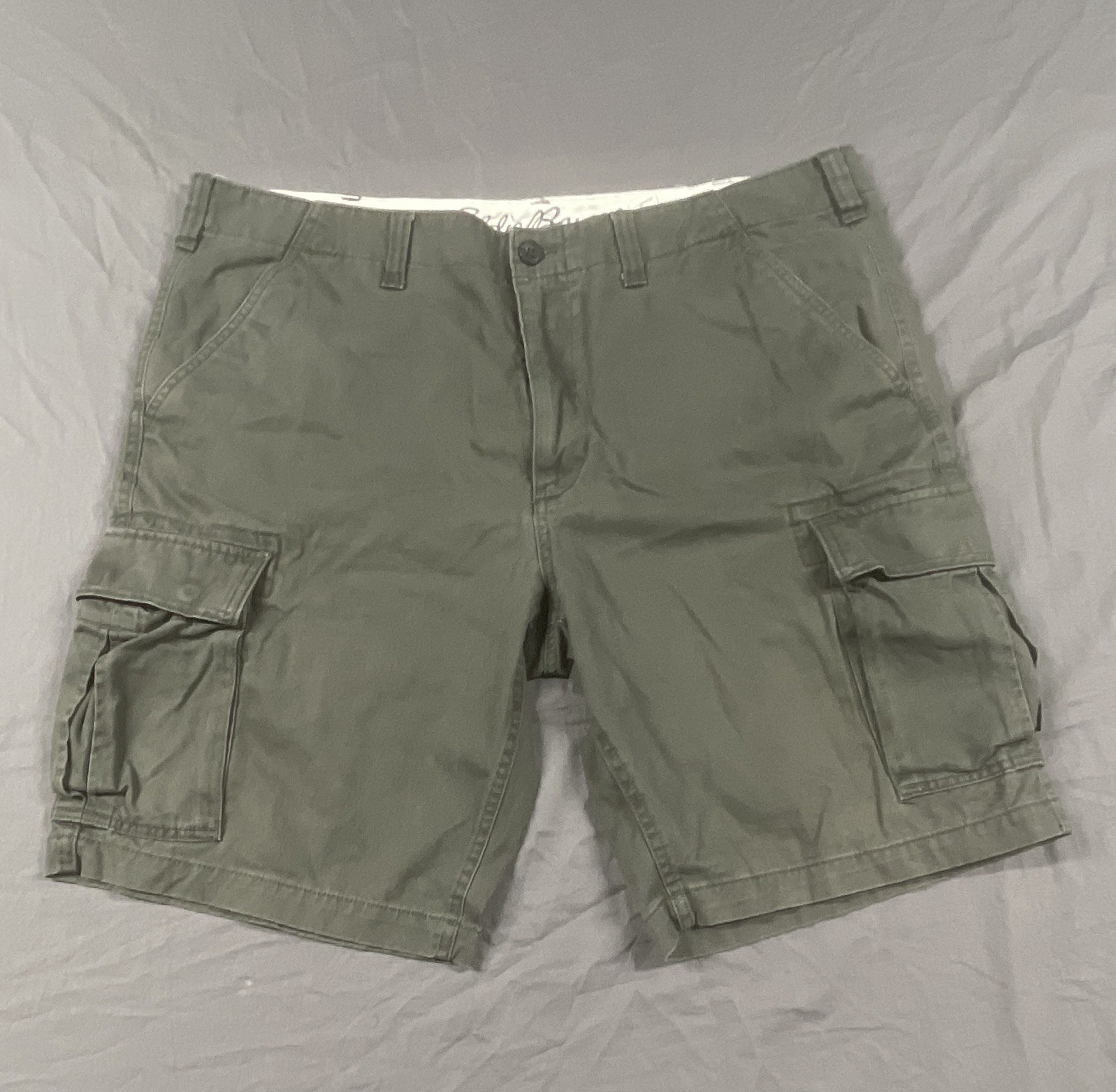 Eddie Bauer Men’s Dark Gray Shorts Canvas Zip Pockets Flat Front Solid