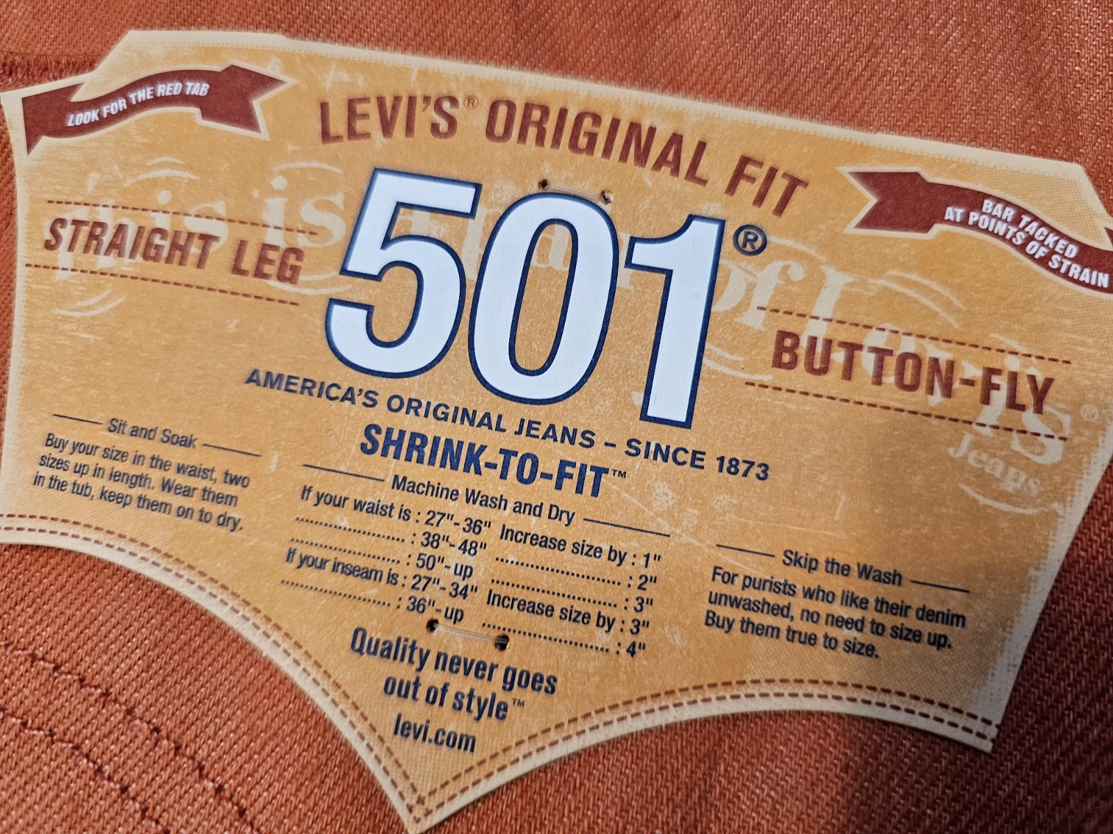 LEVI’S 501 Jeans NWT Button Fly Shrink to Fit Salmon Coral Straight Mens 38×32