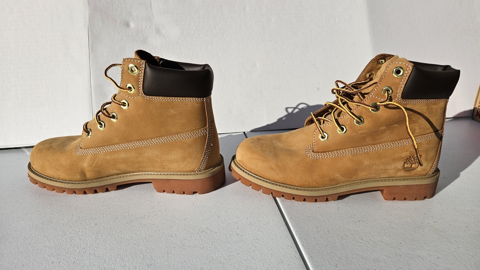 Timberland 6″ Premium Waterproof Boot Wheat Nubuck Size 7Y Ships TODAY