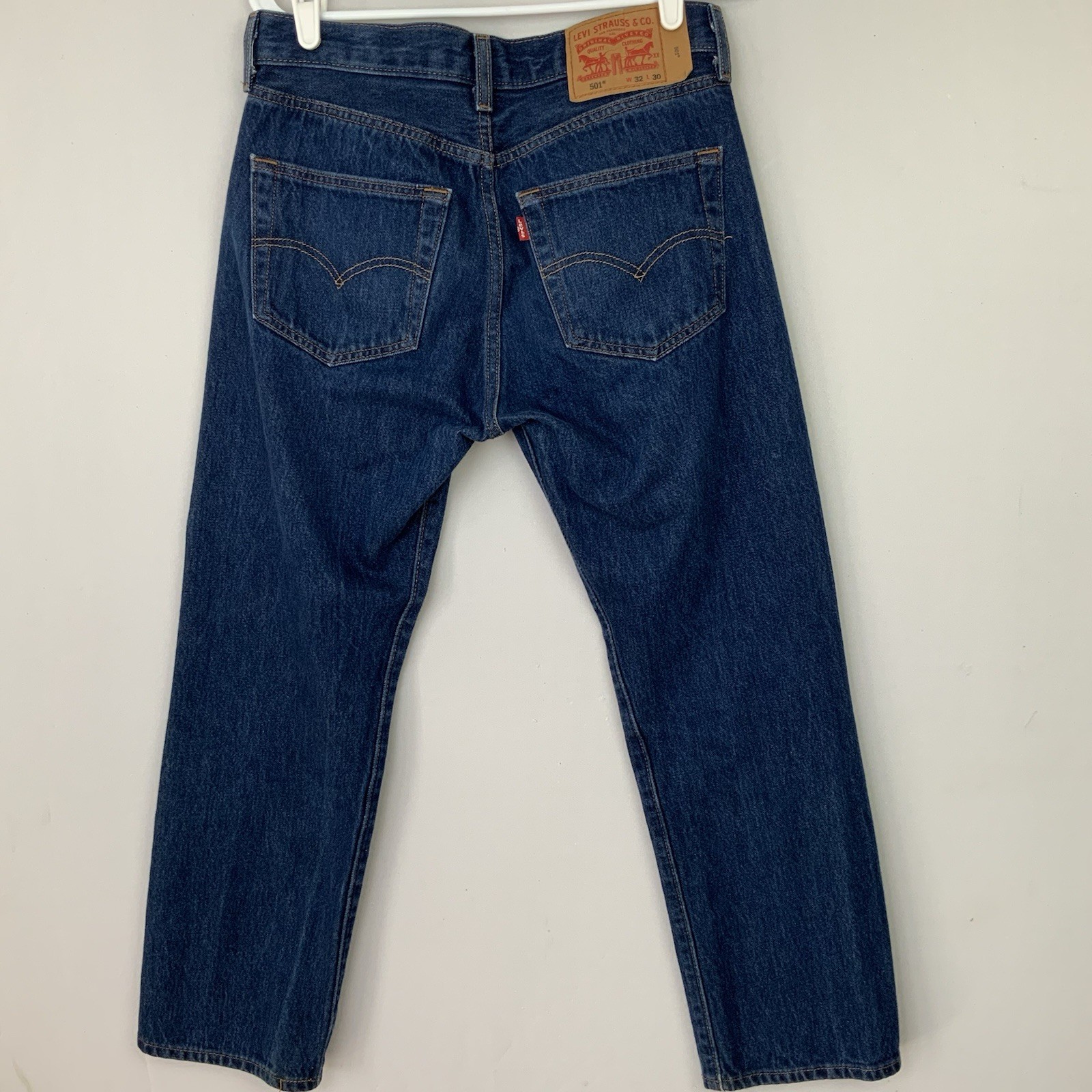 Levis 501 Dark Wash Shrink to Fit Button Fly Denim Jeans STF Mens 32×30 (30×26)