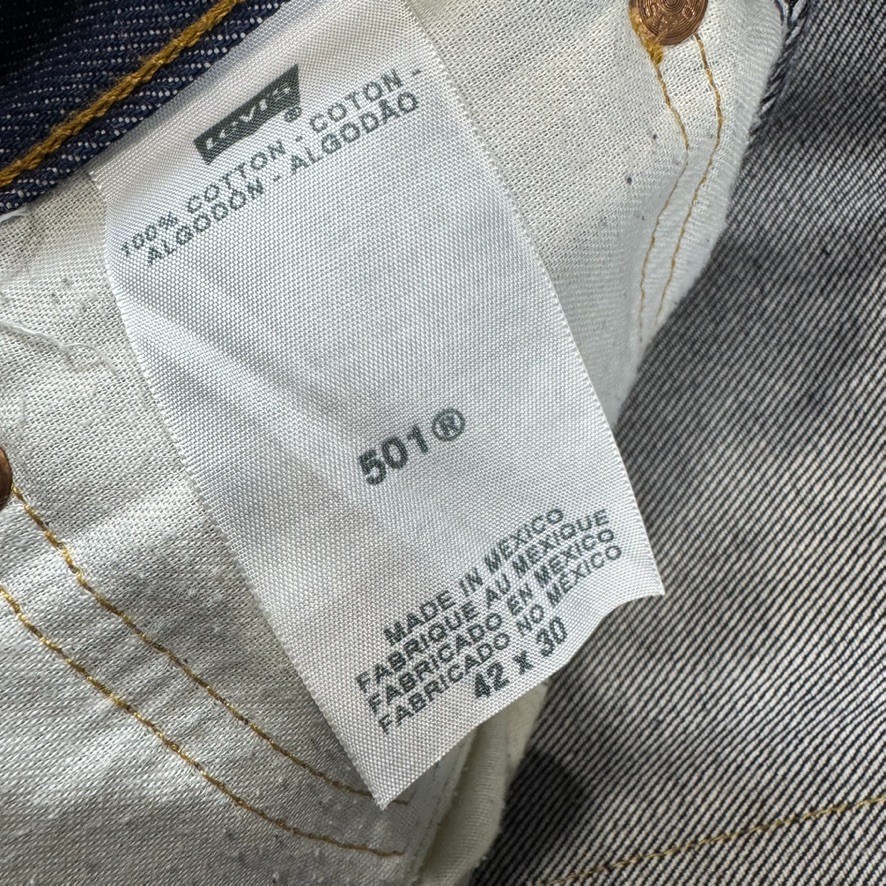 Levi’s 501 Jeans Mens 42×30 Blue Denim Straight Leg Button Fly Cowboy Workwear