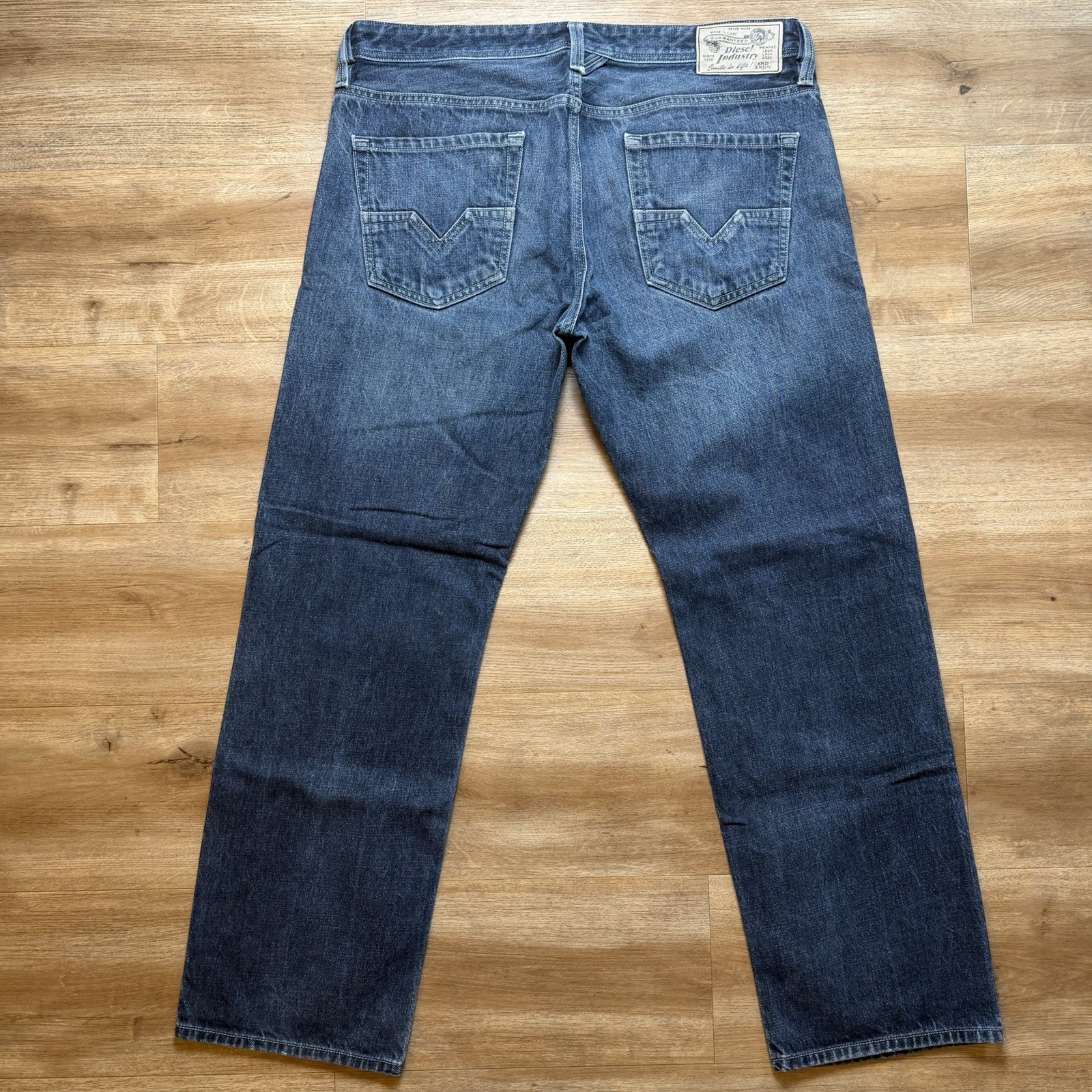 Diesel Larkee Jeans Men 36×30 Blue Straight Leg Made in USA Cotton Thrash 0RZ32