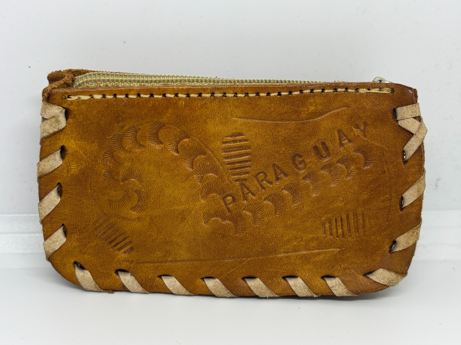 Vintage 70s Hand Tooled Leather Wallet Coin Purse PARAGUAY Embossed Zip Souvenir