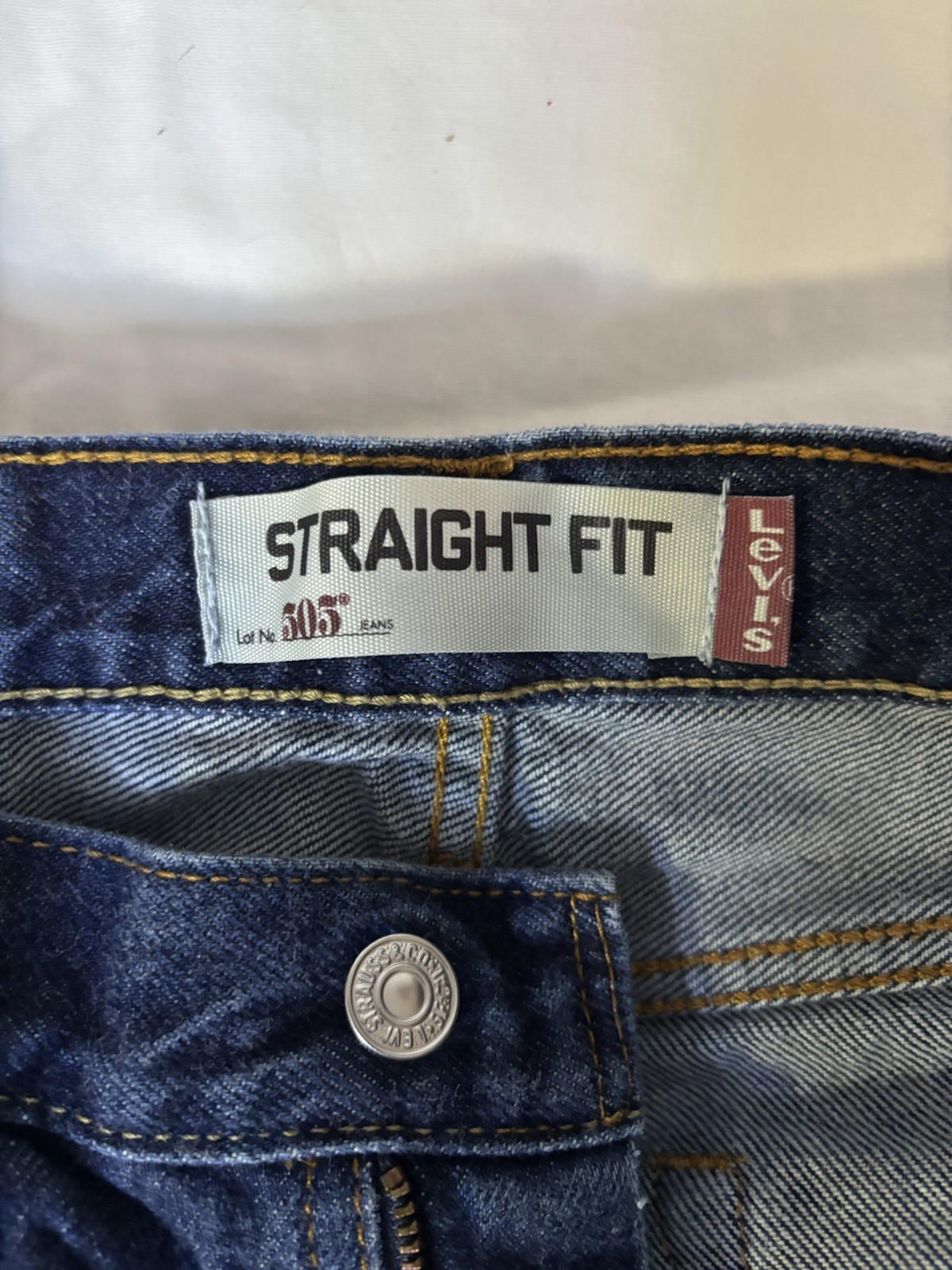 Levi’s 505 Men’s Jeans Regular Fit, Straight Leg, Size 29×30, Blue
