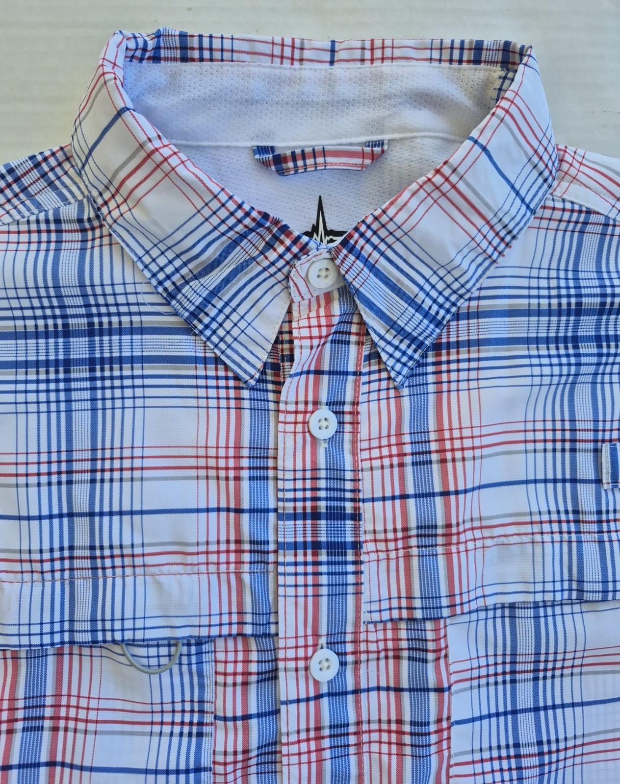 Habit Men’s White Blue Red Plaid Button Up Vented Shirt Size Medium