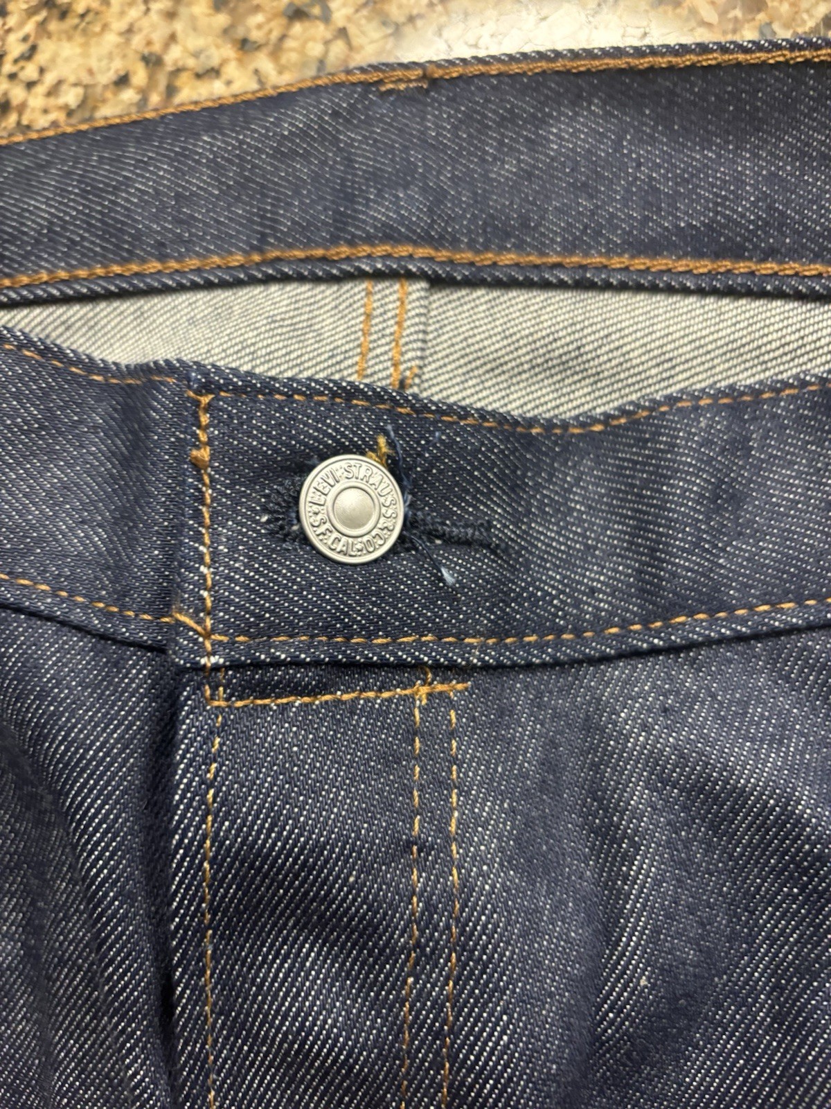 Levi’s 501 Men’s shrink to fit Blue Denim Straight Jeans (read description)