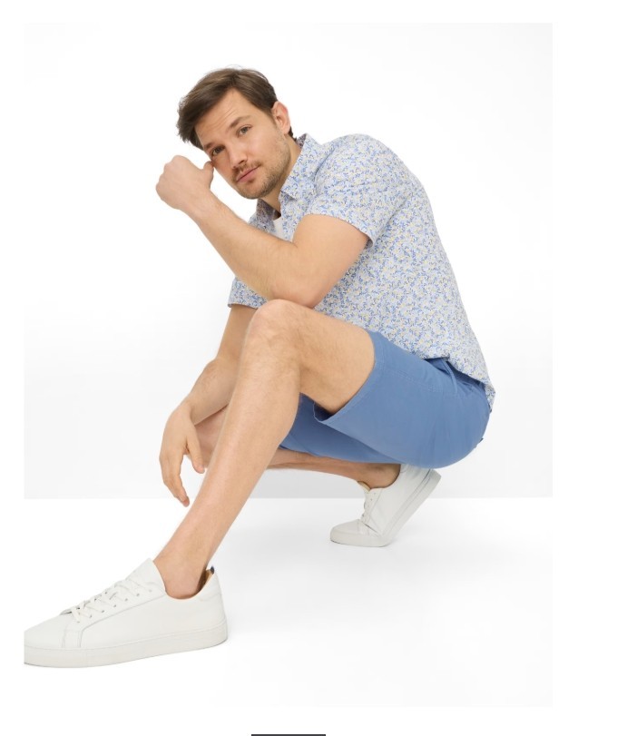 Style BARI-FLEX: BERMUDA IN A COTTON BLEND-Summery, lightweight, and smart.