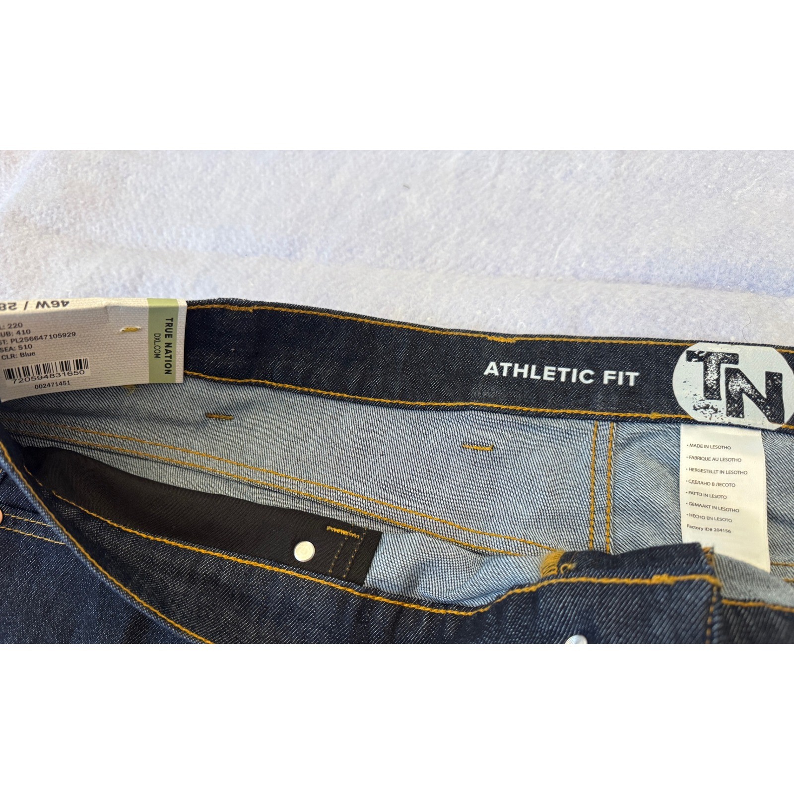 NWT True Nation Mens Athletic Fit Jeans 46×28 Iconic Rinse Dark Wash Denim