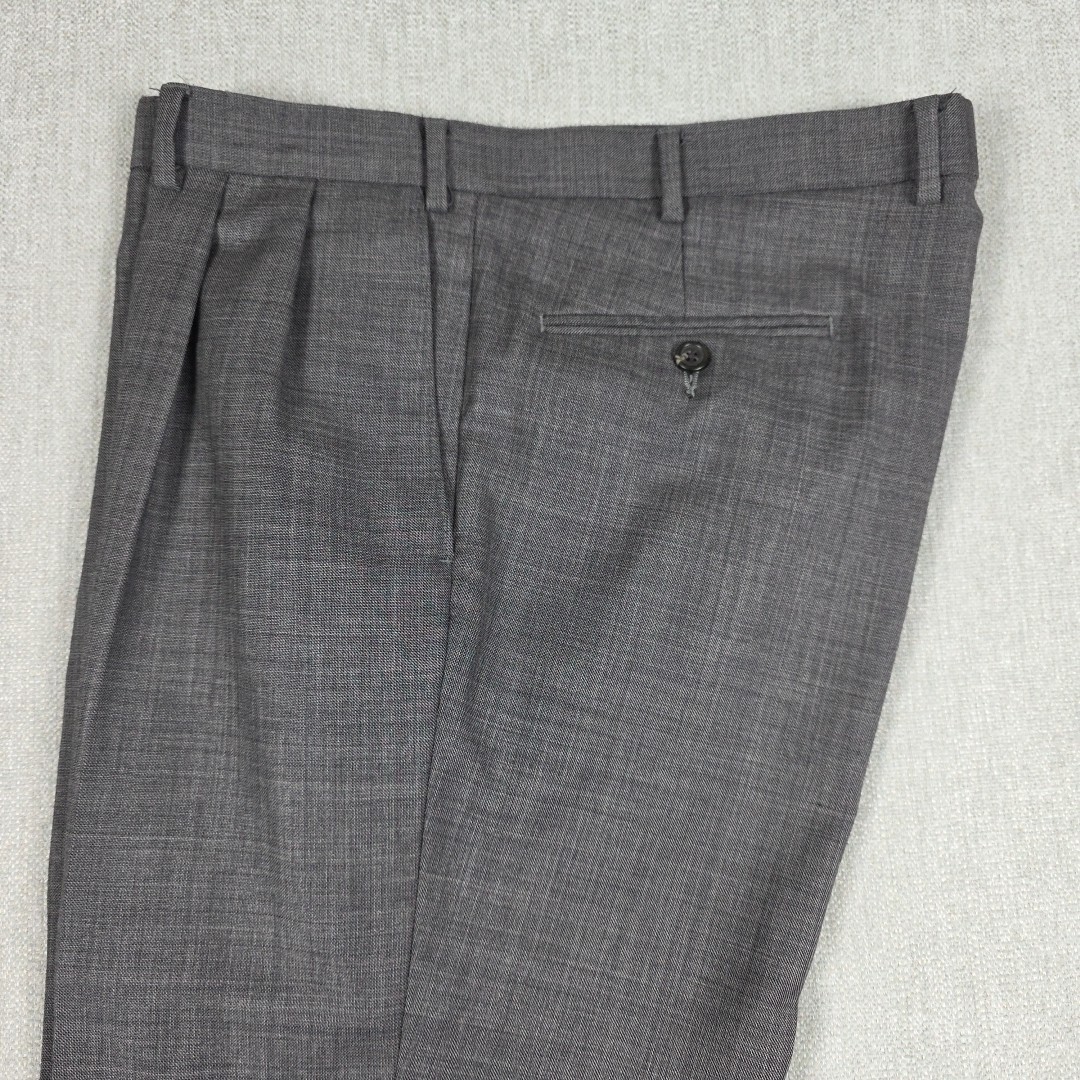 Chaps Suit 2 Piece Mens 44S 36X30 Gray Sharkskin Single Vented 100% Wool