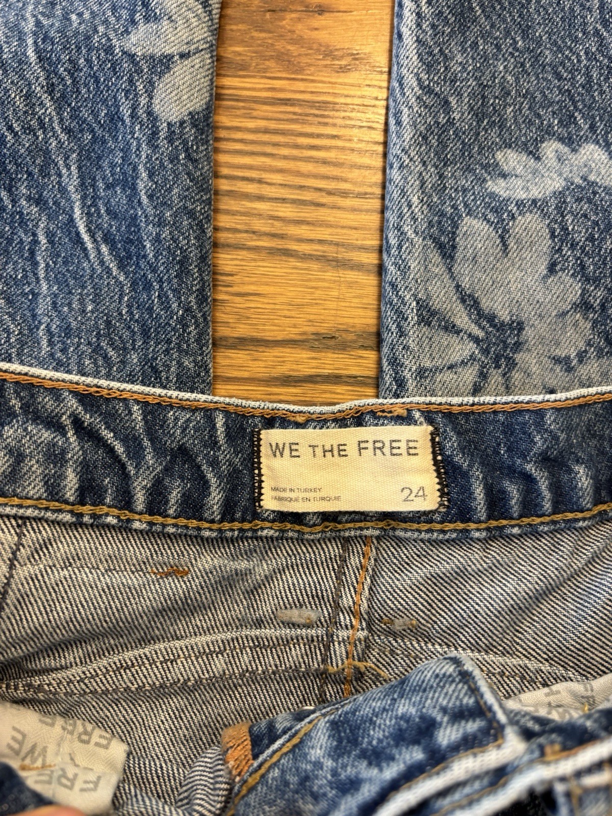 We The Free Women’s Barrel Blue Floral Denim Jeans 5-Pocket Button Size 24