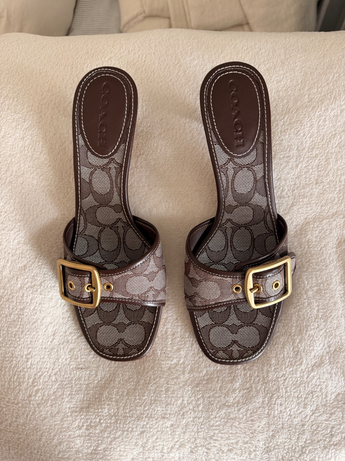 coach kitten heels size 8 new