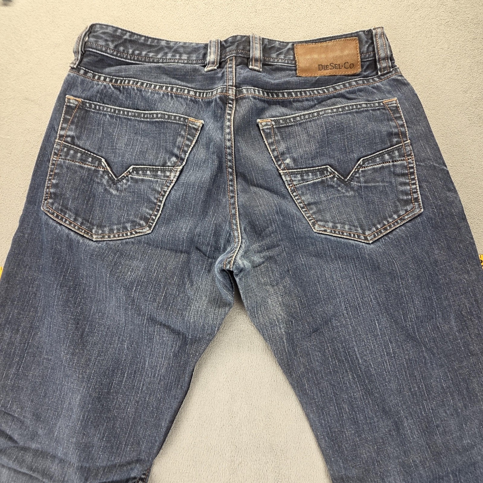 Diesel Jeans Mens 31×32 Blue Larkee Relaxed Straight Button Fly Denim 0088Z