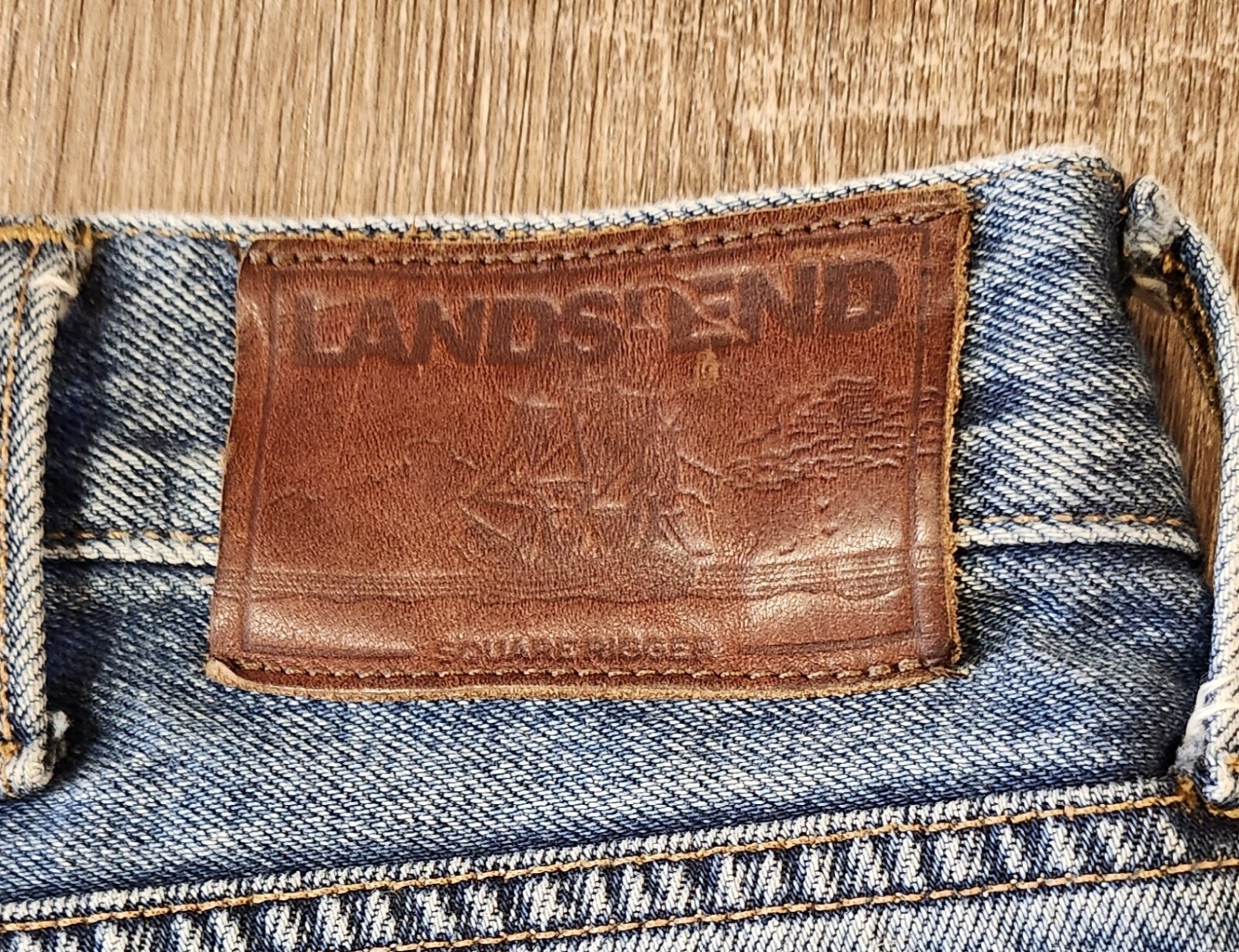 Lands’ End Jeans Men’s 38×30 Blue Medium Wash Denim Square Rigger Relaxed Fit