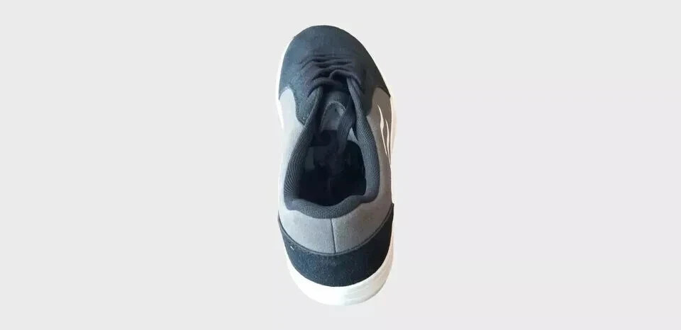 $25 SUEDE SKATE SHOES (MEN’S 8, 9, 10, 11, WOMEN’S 9, 10, 11, 12) 60% DISCOUNT