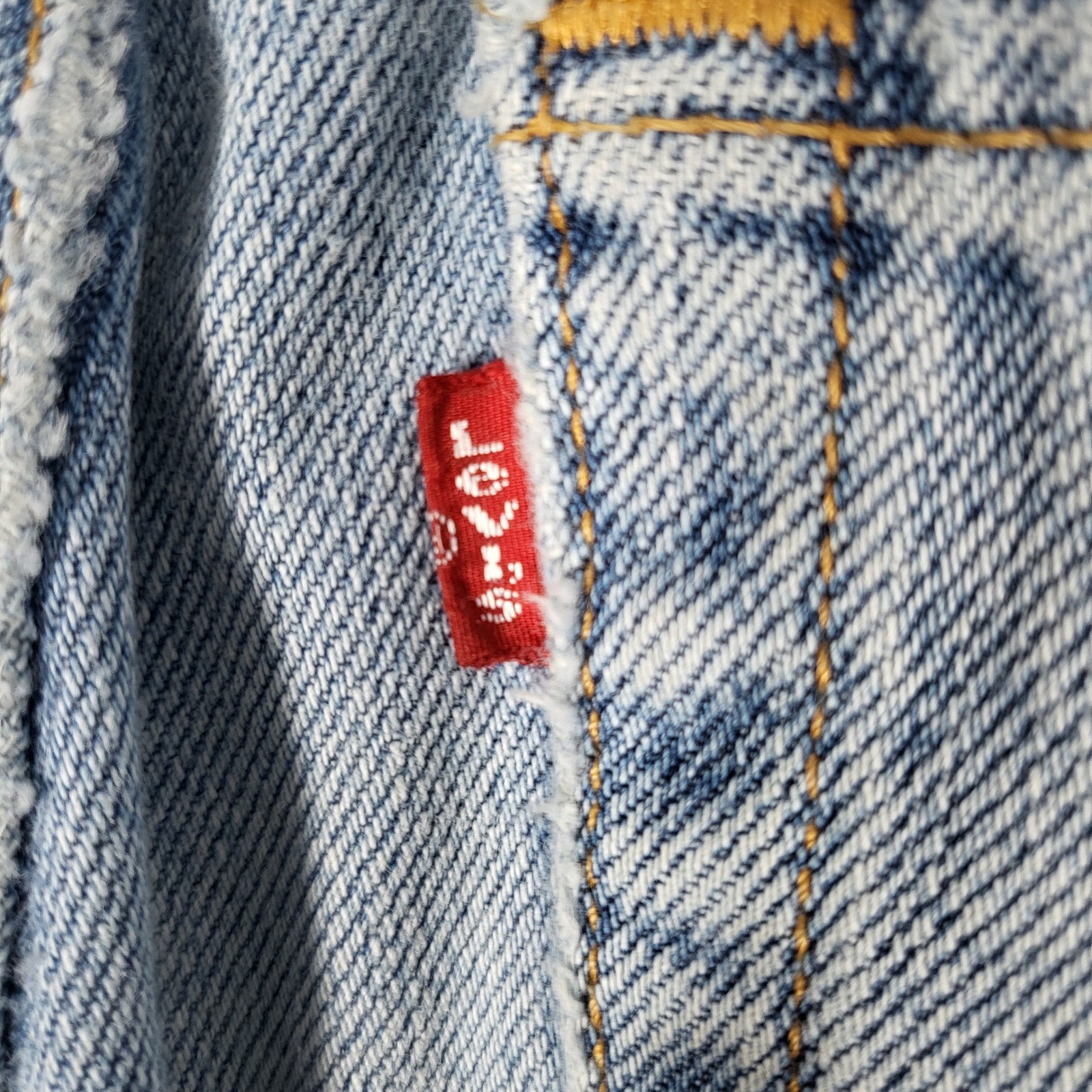 Levi’s 512 Jeans Men’s 32×32 Blue 100% Cotton Denim Light Wash Slim Fit