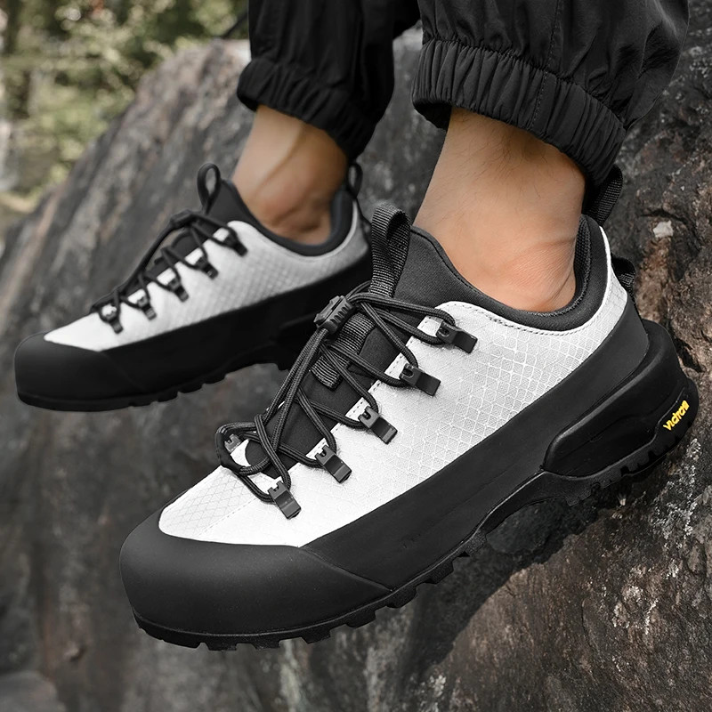 Men’s Lightweight Sneakers Casual Walking Non-Slip Breathable Mesh Sports Shoes