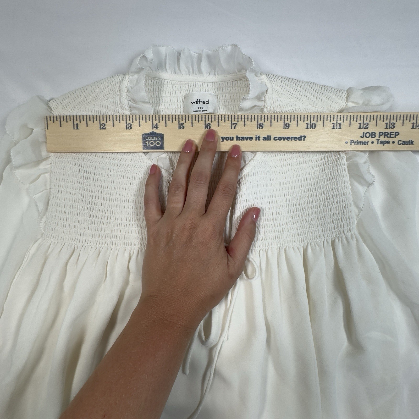 Wilfred Aritzia 2XS Ivory Smocked Ruffle Blouse Lace-Up Cottagecore Romantic