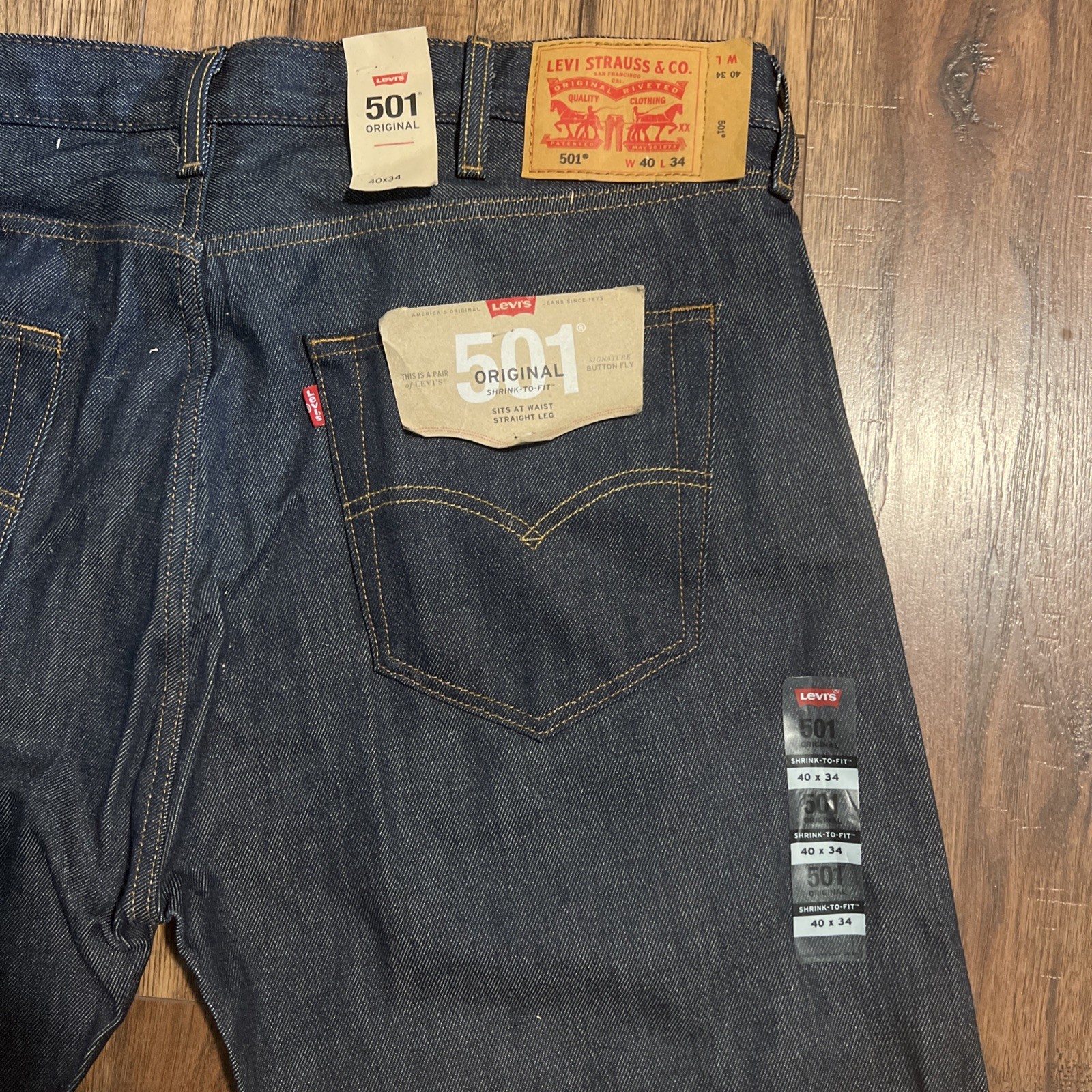 Levi’s 501 Men’s Jeans Original Shrink To Fit Signature Button Fly