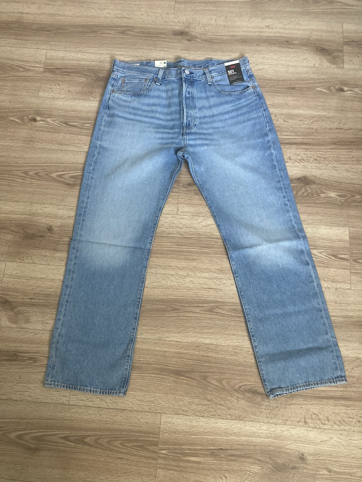Levi’s 501 Men’s Original Fit, 38×32 Blue Light Wash Non Stretch