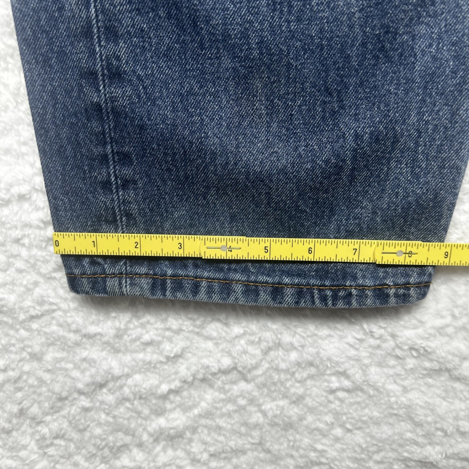 Levis 505 Jeans Mens 38 x29 (38×28) Straight Leg Medium Wash Blue Fly Zipper